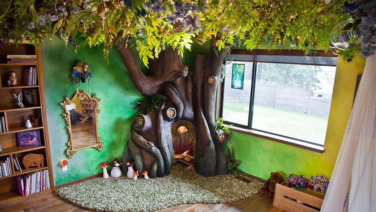 Varázslatos fakuckót csinált kislánya szobájába az ezermester apuka
