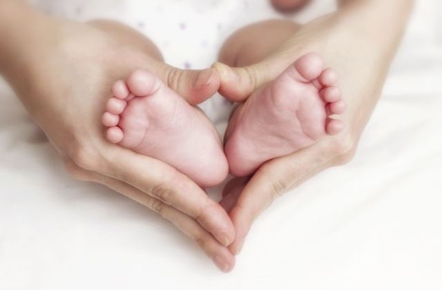 Valamivel több baba született, de jóval többen haltak meg az előző évhez képest 2015-ben