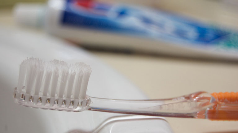 Ezekkel helyettesítheted a fogkrémet otthon