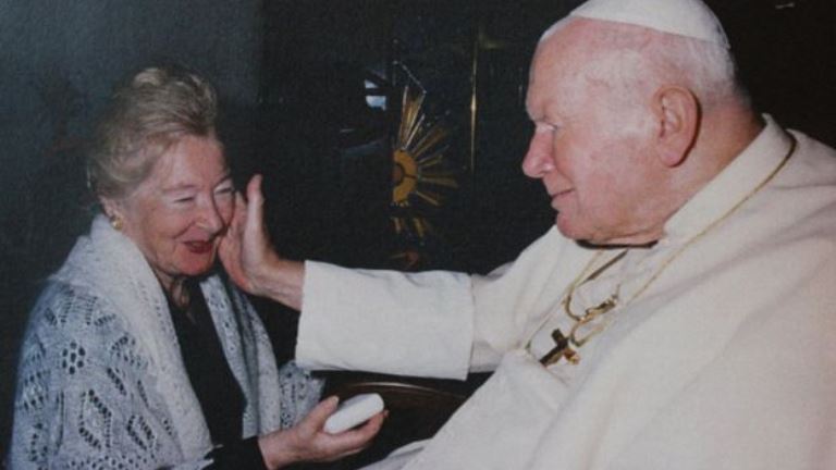 A Vatikánban látogatta meg az asszony II. János Pált