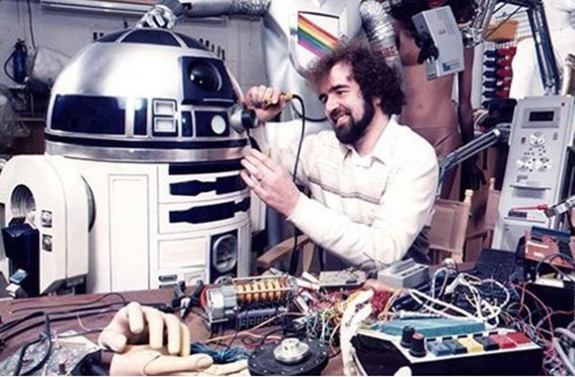 Elhunyt a Star Wars R2-D2-jének alkotója, Tony Dyson