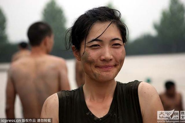 A kínai testőrnők kiképzése olyan, mint egy kínzó tábor - sokkoló fotók