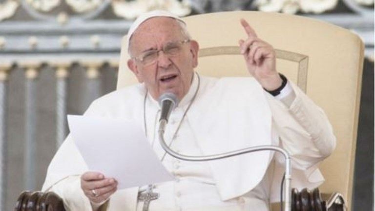 Ferenc pápa regisztrál az Instagramra