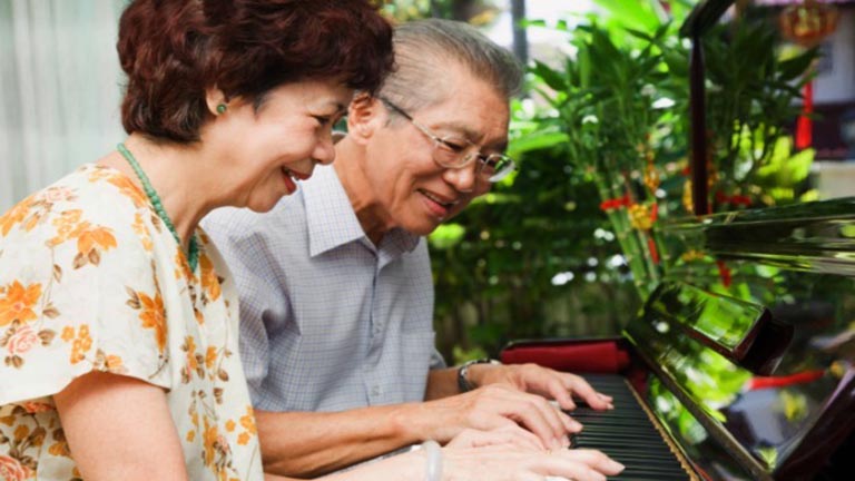 A zene segíthet a demencián
