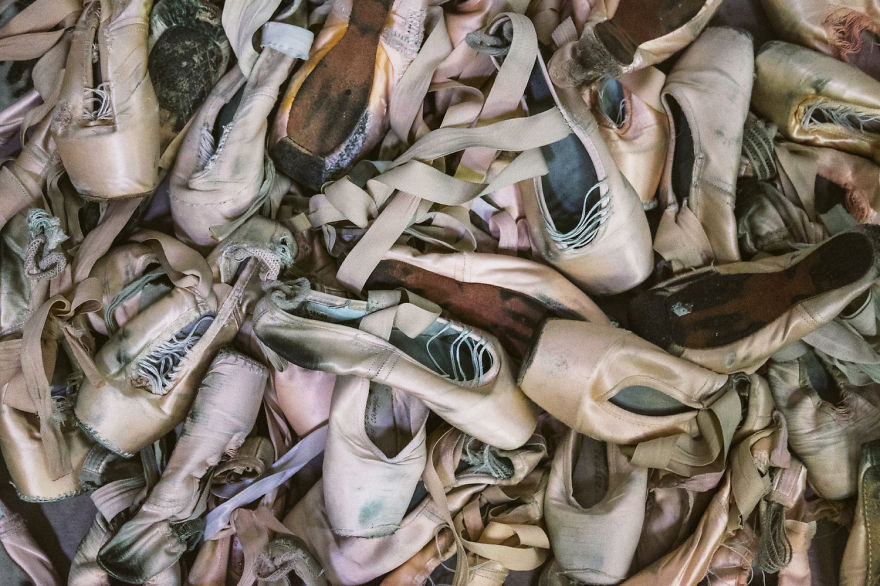 Lenyűgöző háttérfotók a szentpétervári balett életéről egy balerina szemével