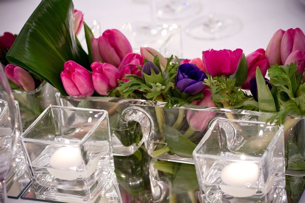 A tavasz hírnökei, a tulipánok nem hiányozhatnak egy tavaszi esküvőhöz