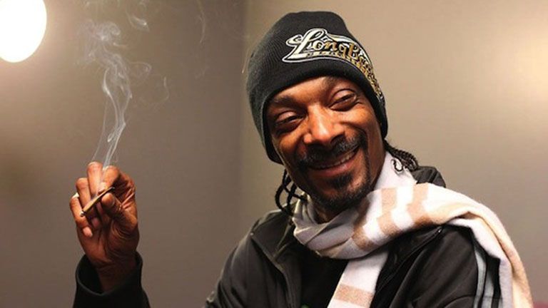 Snoop Dogg mentheti meg a csődbe ment éttermet