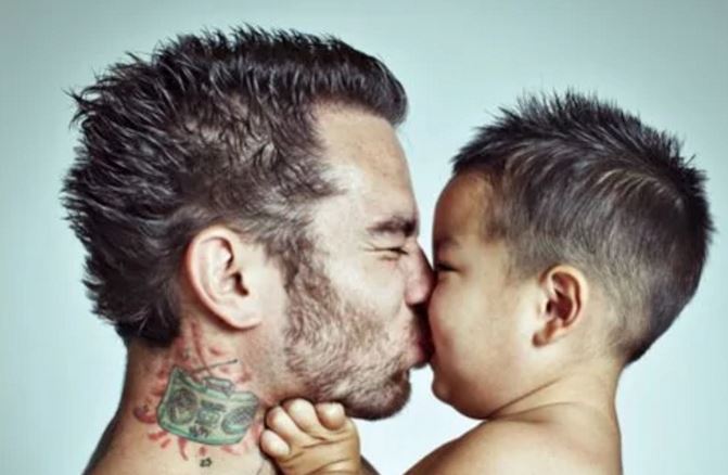 Tetovált szülők, akiket elítél a társadalom - fotók