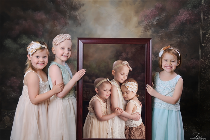 Újra együtt fotózták a három rákbeteg kislányt - megható képek