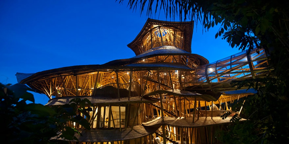Otthagyta a munkáját és varázslatos bambuszpalotát épített Balin