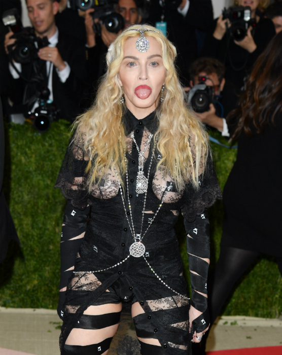 Madonna bimbó tapasza és világító feneke - ez mindent vitt a Met-gálán