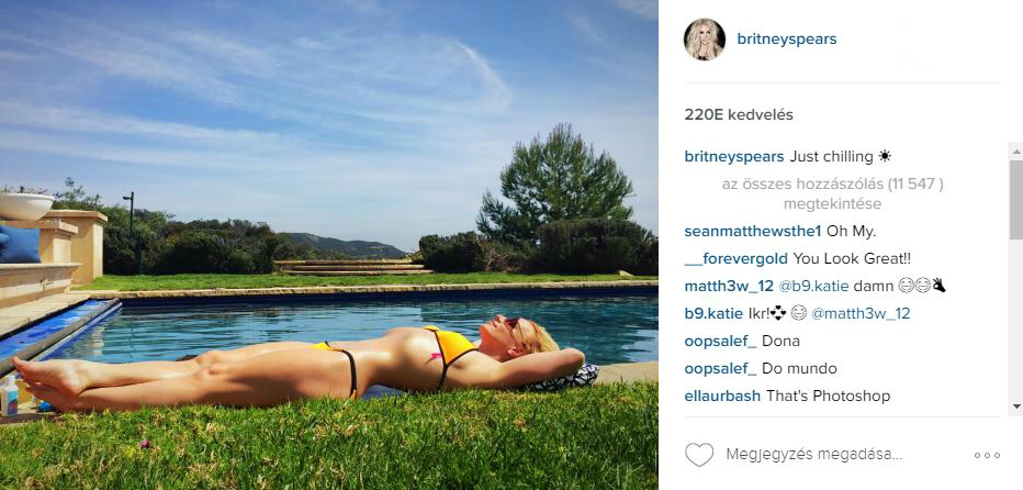 Britney Spears merész fürdőruhája telitalált
