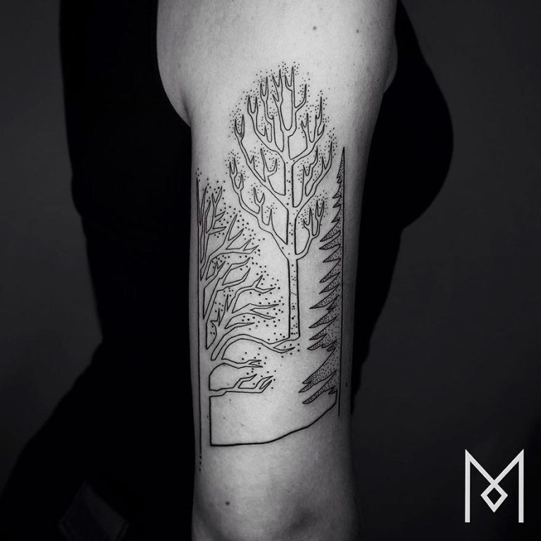 Egyetlen vonalból készít tetoválásokat