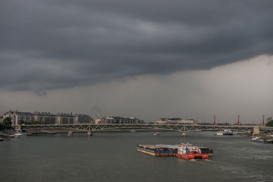 Durván elkapta a vihar Budapestet - fotók
