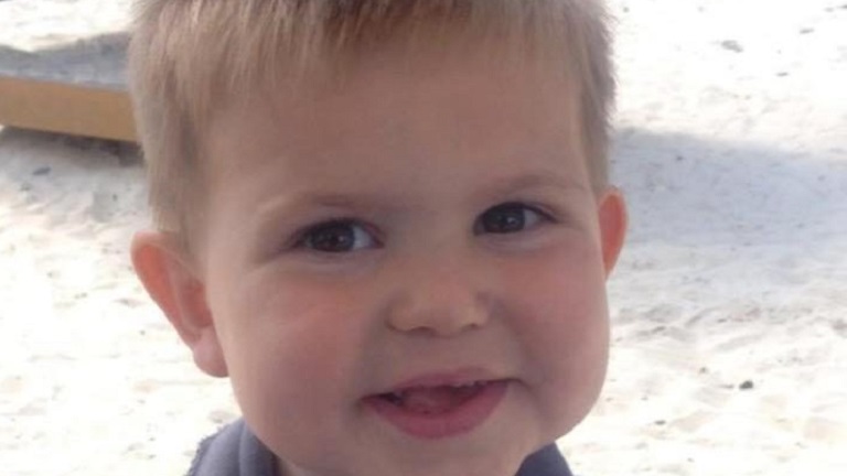 Hasfájással ment haza a hároméves kisfiú - pár órán belül meghalt