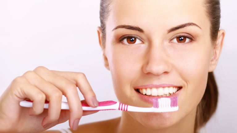 Így károsítod a fogaidat