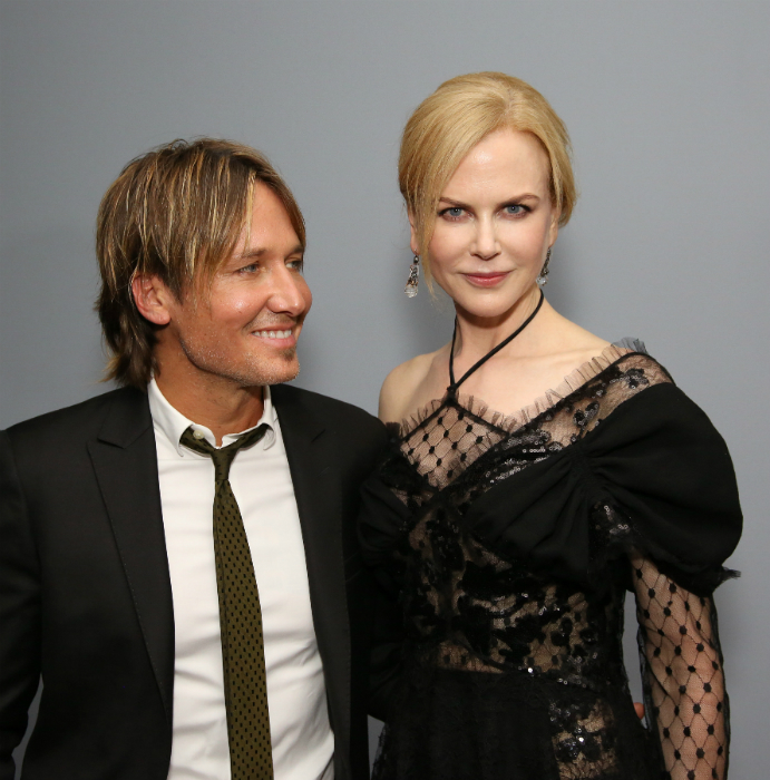 Nicole Kidman csipke ruhája alig takar valamit