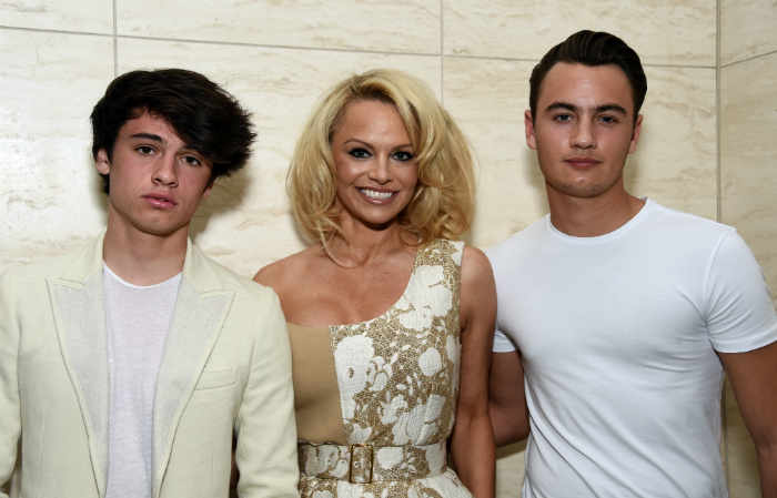 Pamela Anderson fiai jó géneket örököltek