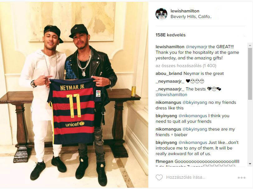 Neymar luxusban ejtőzik, és sztárokkal bulizik