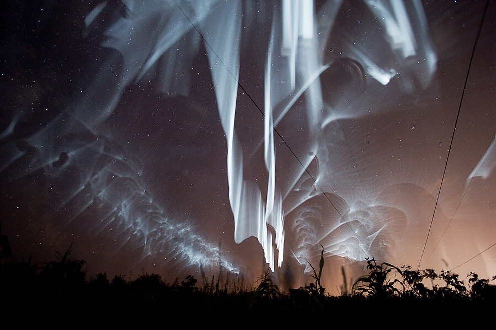 Hihetetlen fotók: függönyként ereszkedett a sarki fény Finnország fölé