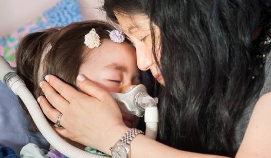 A kórház helyett a mennyországot választotta az ötéves, nagybeteg kislány 