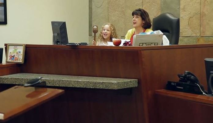 Egy ötéves kislány kedvéért Disney-mesévé változott a bírósági tárgyalás