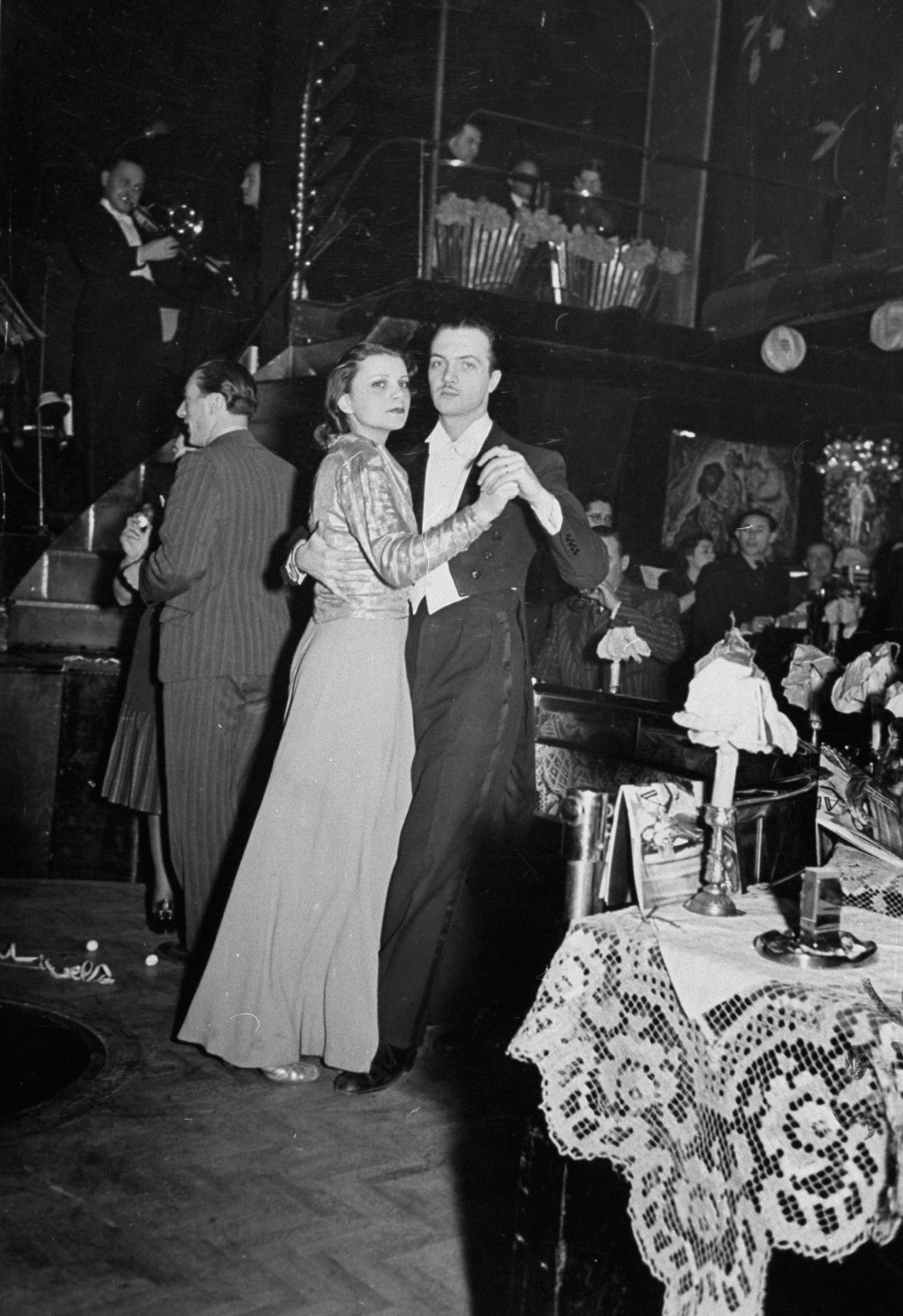 Így pezsgett az élet a budapesti éjszakai bárban 1938-ban - fotók