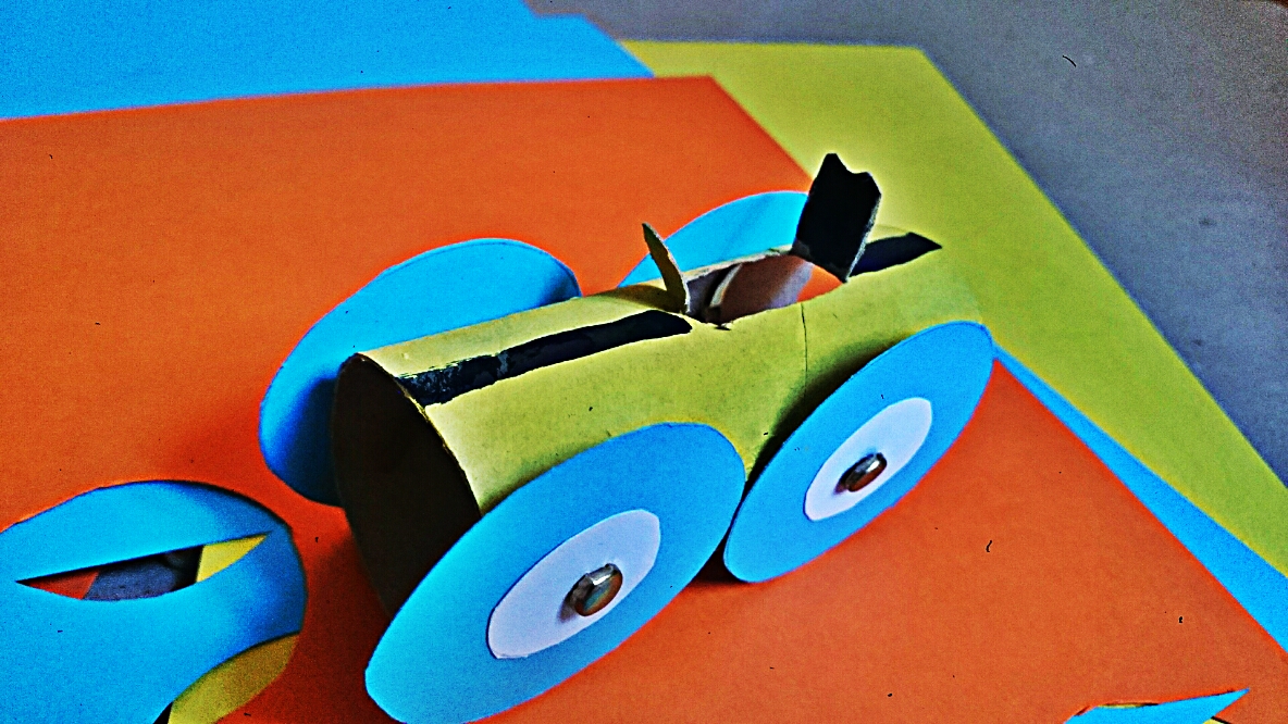 Könnyű és gyors DIY: csinálj játékot a gyereknek filléres alapanyagokból