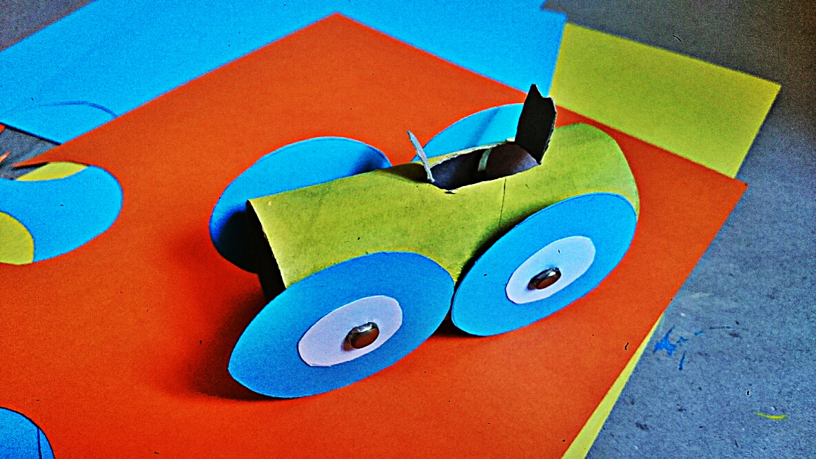 Könnyű és gyors DIY: csinálj játékot a gyereknek filléres alapanyagokból