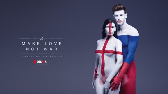 Foci Eb: Ilyen Merész AIDS-ellenes reklámkampány még nem láttál