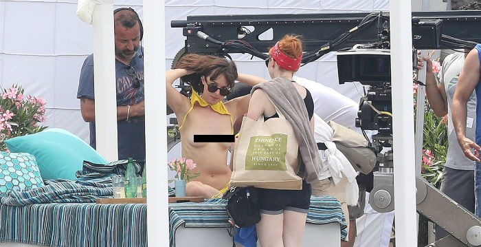 Dakota Johnson topless, Jamie Dornan neje féltékeny - Szürke ötven árnyalata forgatás képei