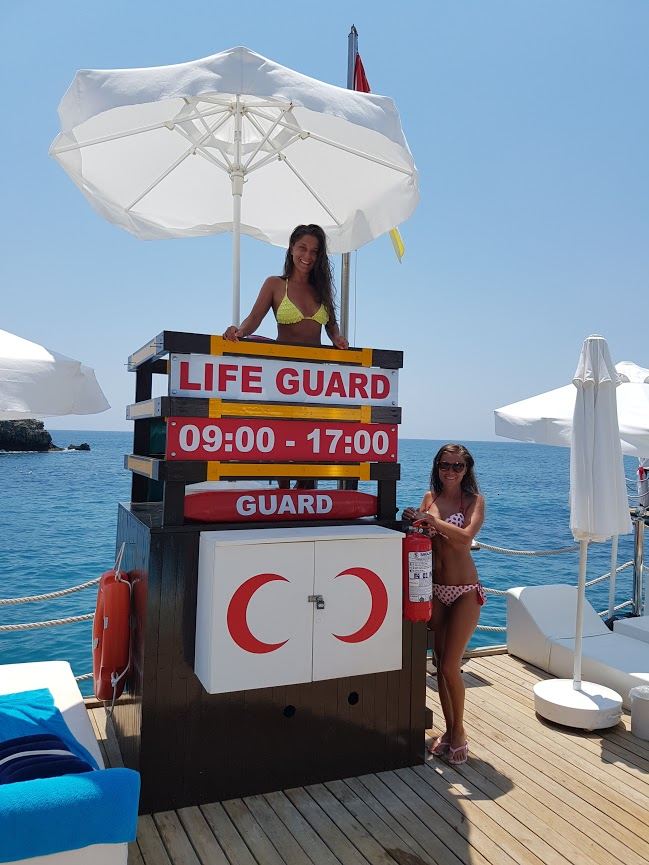 Nyári lányok nekivetkőztek - Edit és Aliz így nyaralt Törökországban
