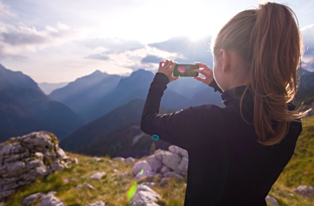 Így fotózz mobillal a vakáción - 5 egyszerű tipp a szebb képekért!