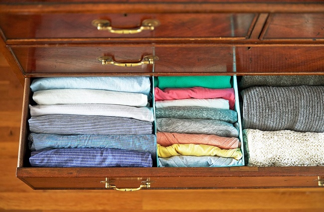 7 egyszerű, de briliáns ötlet, hogy rendet tarts a szekrényedben