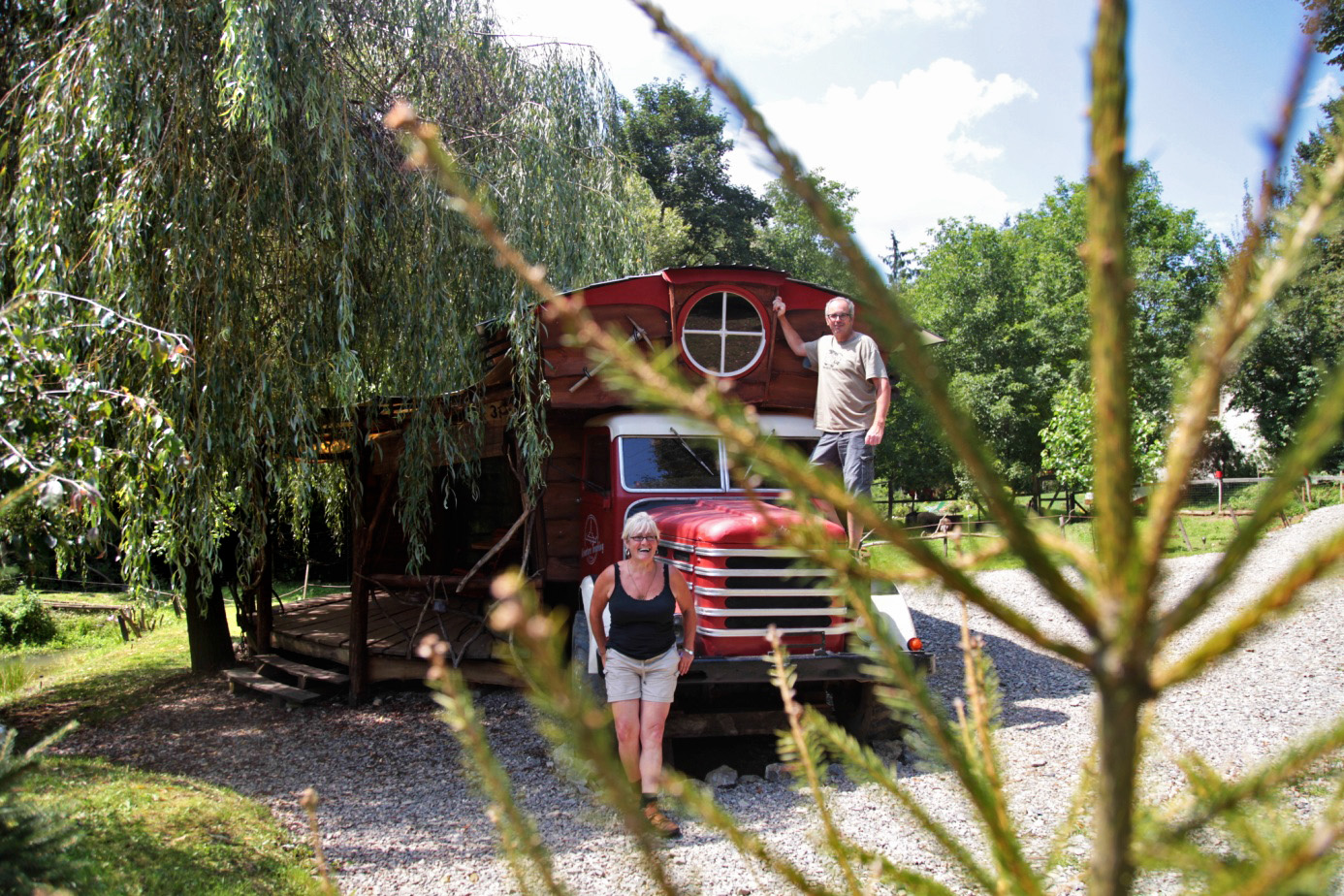 Egy mesés Csepel teherautó és egy külföldi házaspár, akik beleszerettek egy magyar faluba