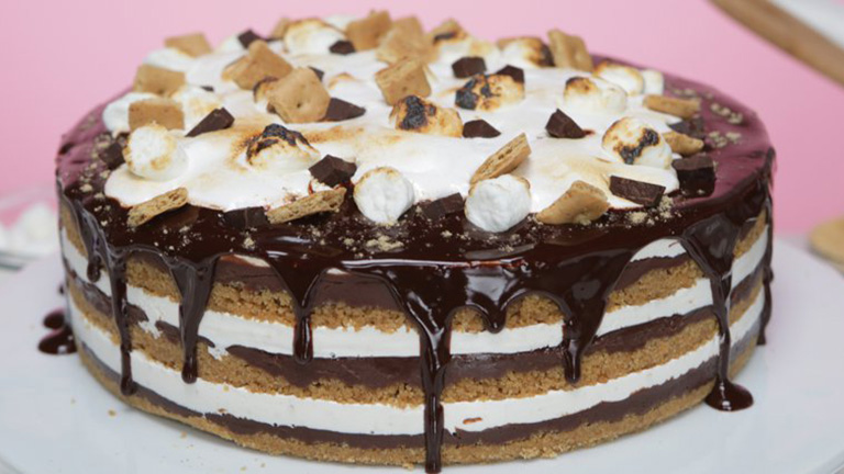 Erről a szuperegyszerű, sütés nélküli tortáról mindenki azt gondolja majd, hogy cukrászdában vetted