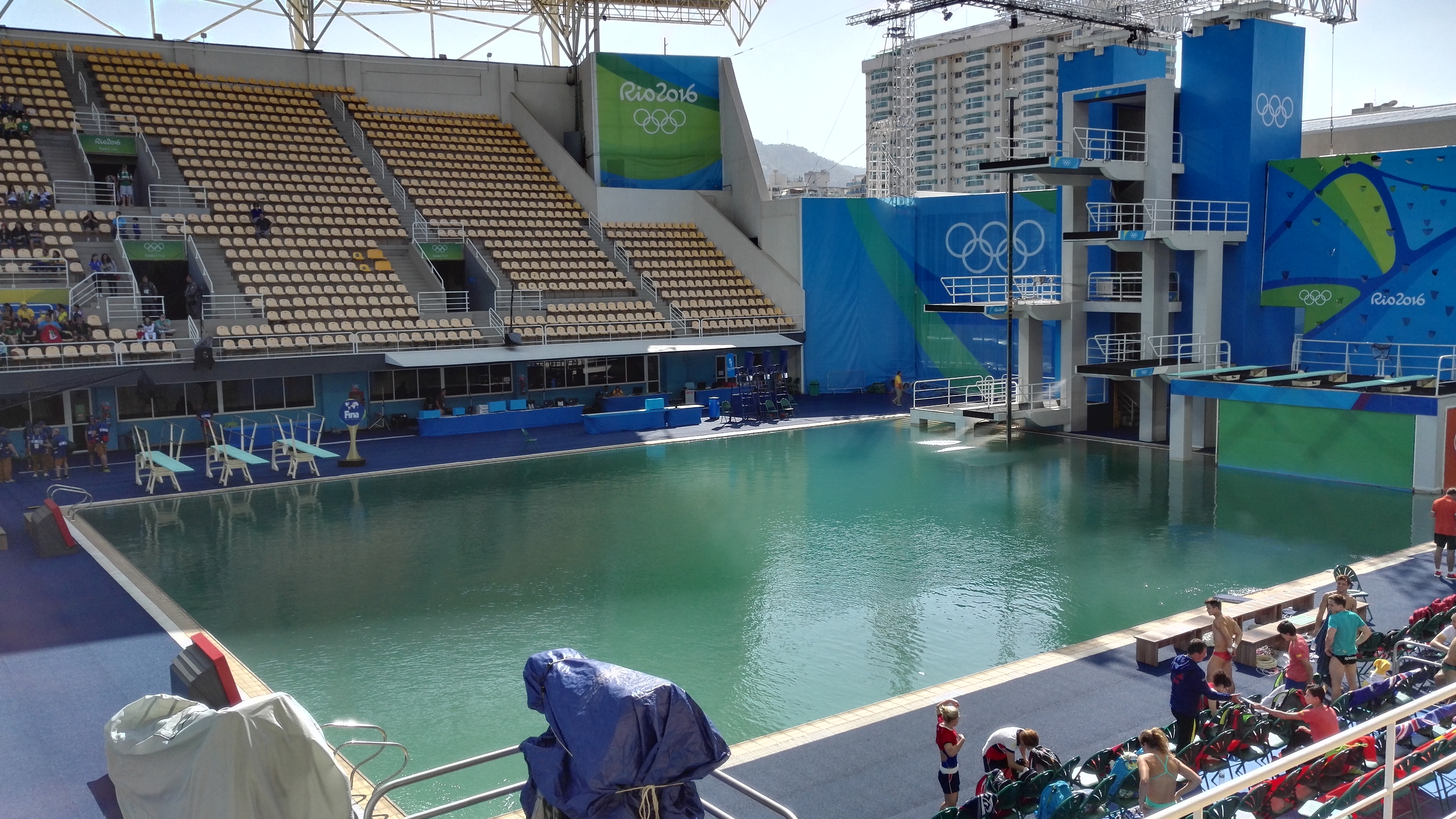Olimpia 2016: lecserélik a furcsán bezöldült vizet