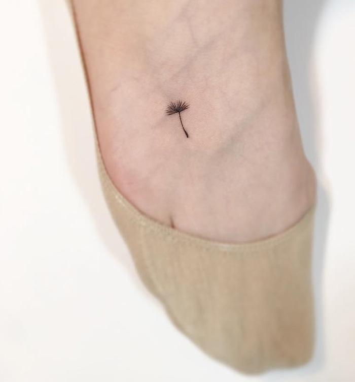 Zseniális minimalista tetoválásokat készít a koreai művész