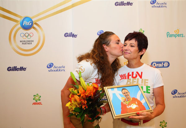 Olimpia 2016: Anyukájával együtt lazít Hosszú Katinka – fotóval
