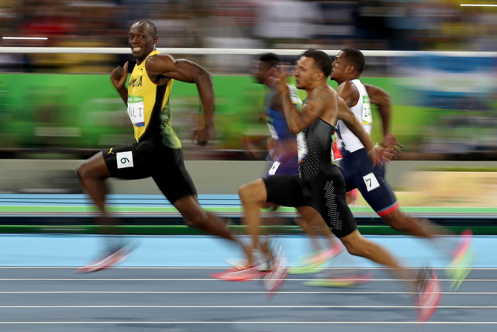Ami igazán dühítő lehet, az Usain Bolt lesajnáló mosolya 100 méteren