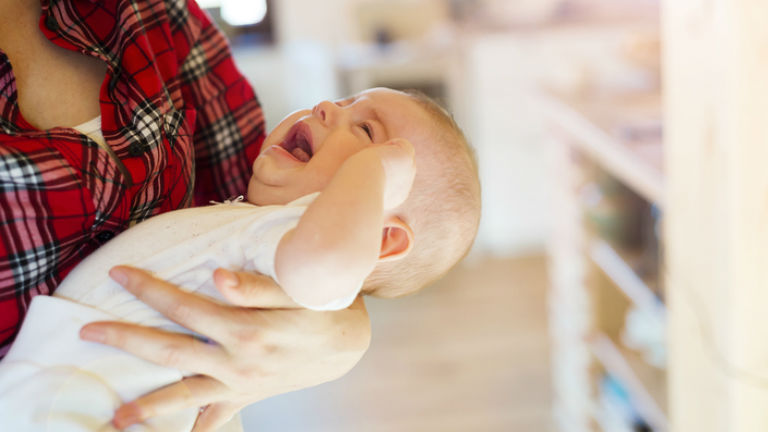 Kedélyjavítót kapott az egyéves baba – felháborodtak a netezők 