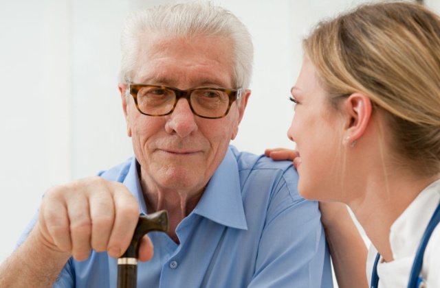 6 dolog, amivel frissen és fiatalosan tarthatod idős szüleidet
