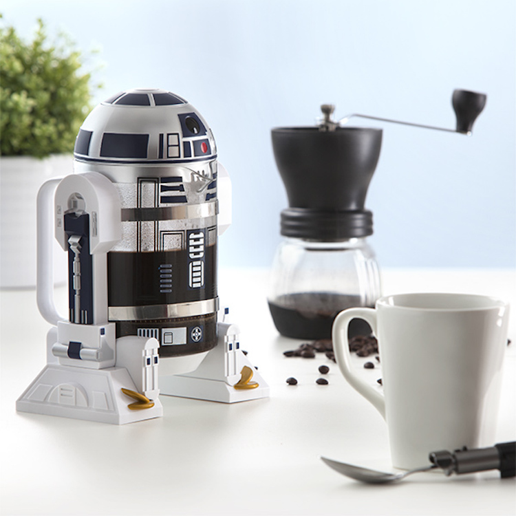 Akarod hogy R2D2 főzzön kávét neked? Semmi akadálya!