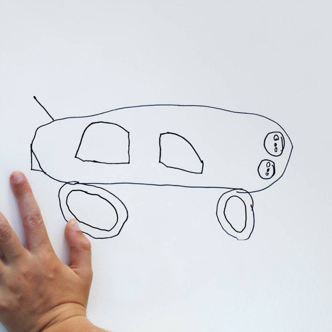 Valósággá varázsolja 6 éves kisfia rajzait az apuka - vicces fotók