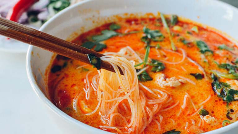 15 perces kókuszos-csípős leves, ami felmelegít a hidegben