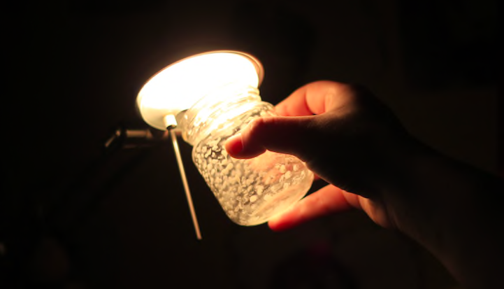 DIY: sötétben világító lámpások befőttes üvegből