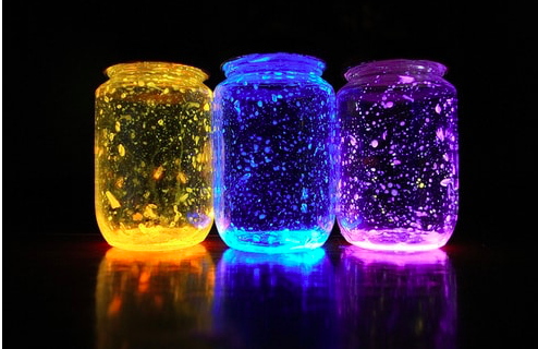 DIY: sötétben világító lámpások befőttes üvegből