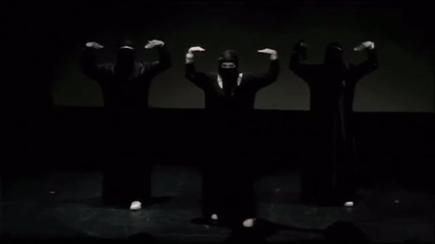 Muszlimok vagyunk, csak semmi pánik! - tánccal küzd az előítéletek ellen három nő