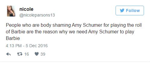 Túlsúlya miatt alázzák Amy Schumert, akit a Barbie filmre kértek fel