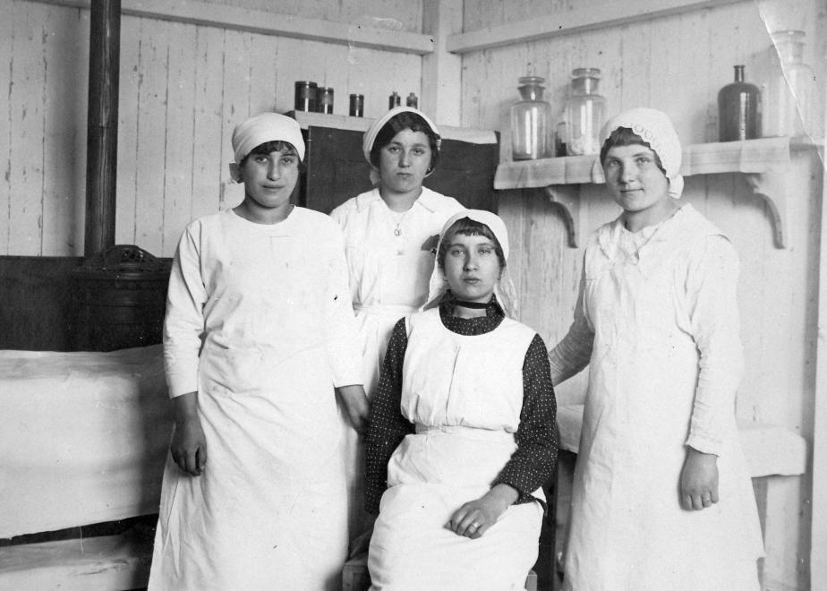 Ilyenek voltak a magyar lányok és asszonyok 1917-ben - galéria